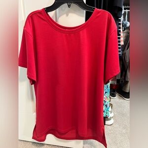 SOLD!! Lululemon Boxy Tee crew Neck, split hem Red Sz 8